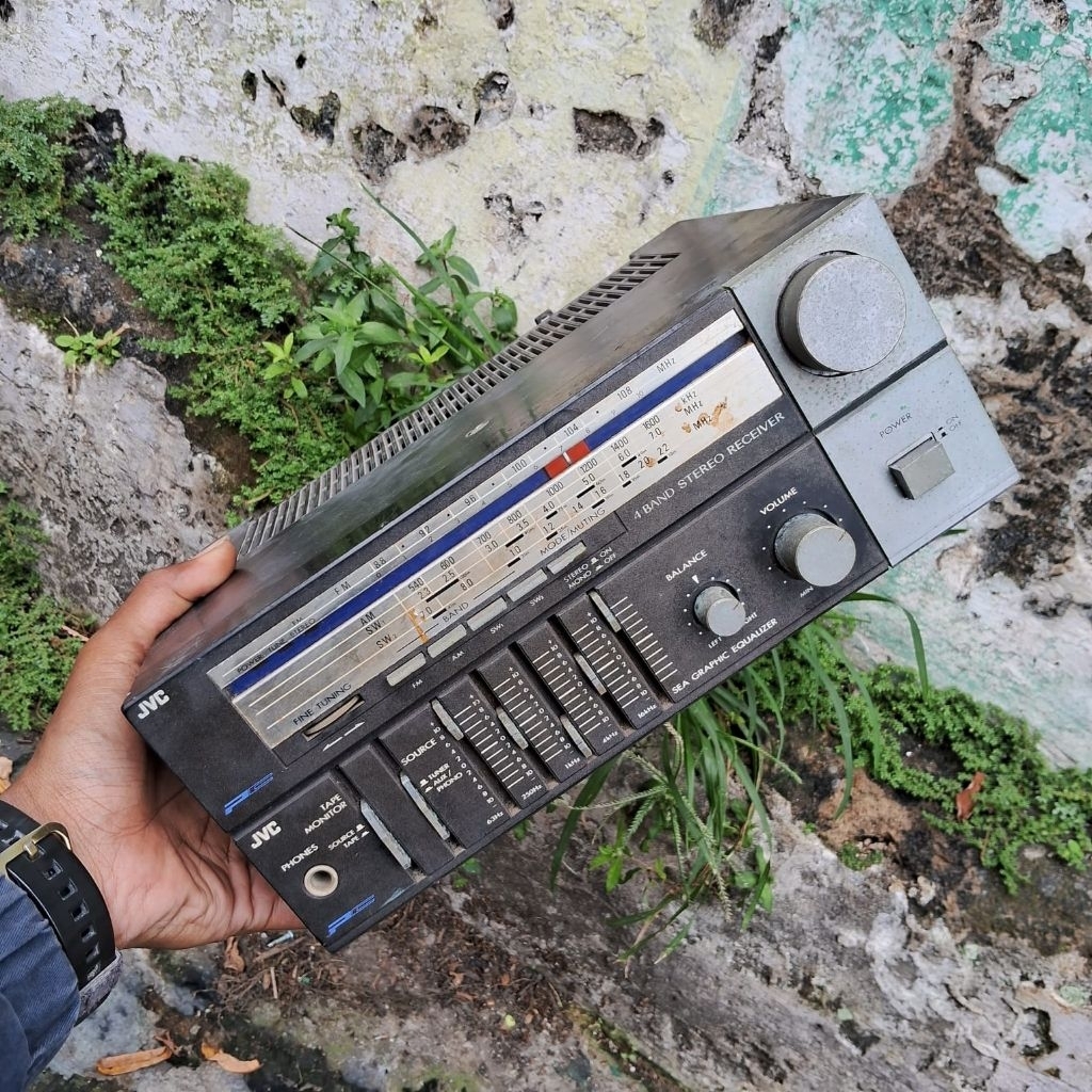 Tuner JVC radio jadul