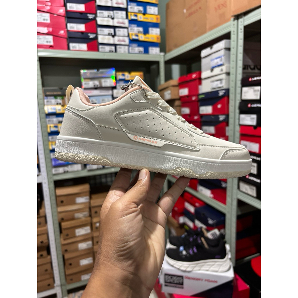 Sepatu airwalk domino women beige