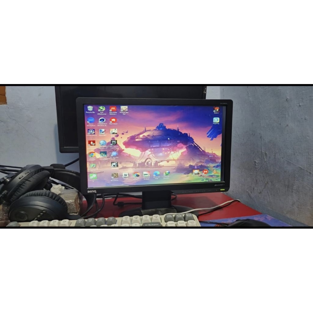 monitor benq 16 inch