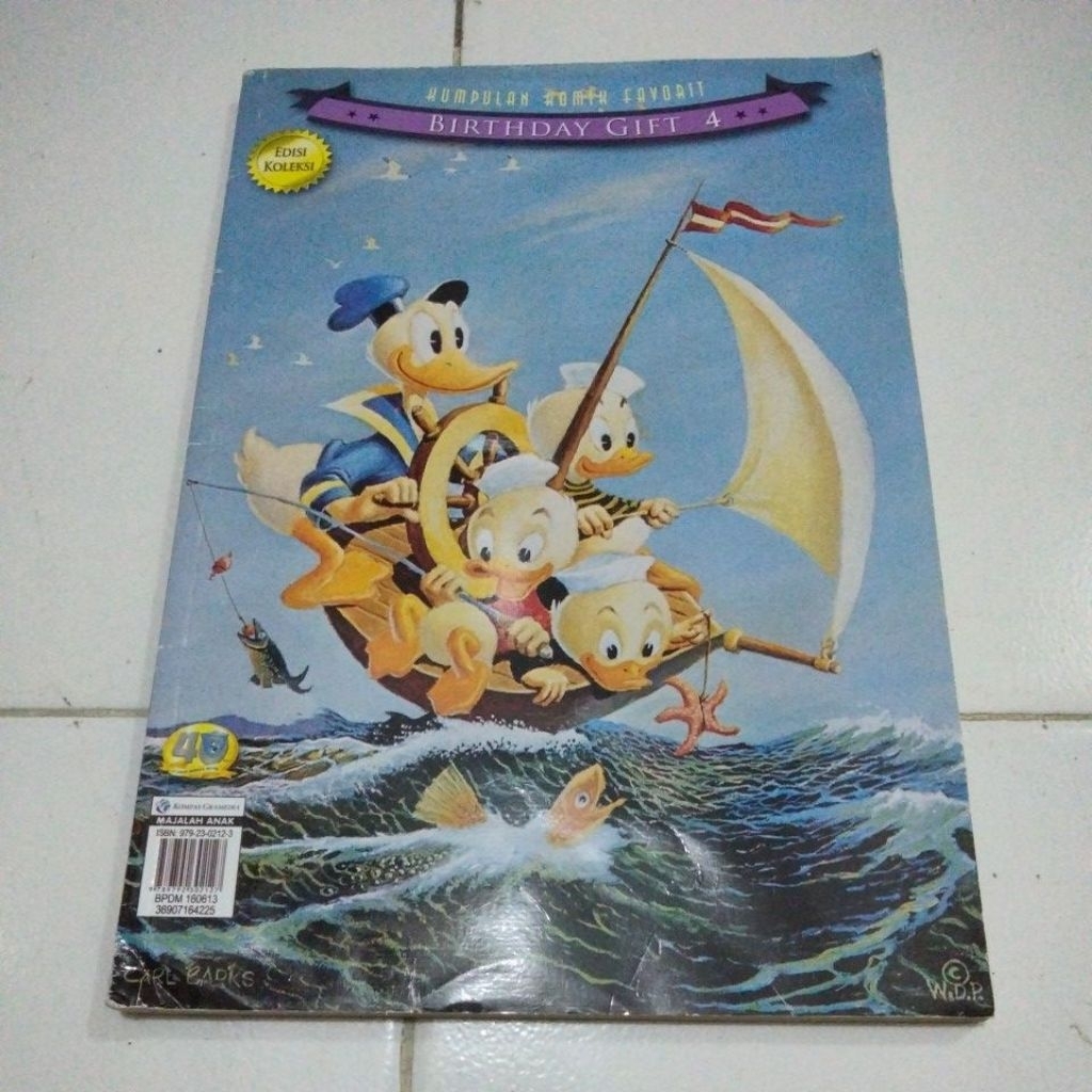 Kumpulan Komik Favorit Edisi Koleksi Donal Bebek Birthday Gift 2