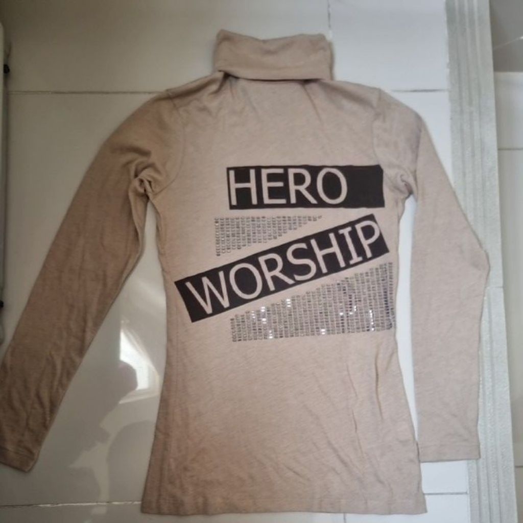 Preloved Atasan Kaos Zara Wanita Lengan Panjang