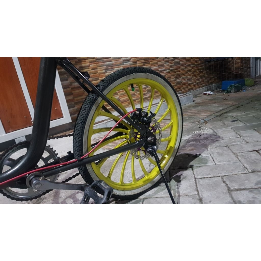 Sepeda Minion (PHOENIX)