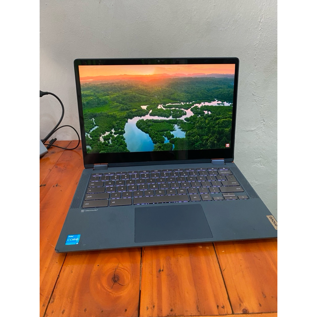 Lenovo ideapad flex 5  Intel Core i3 gen 11 Chromebook os