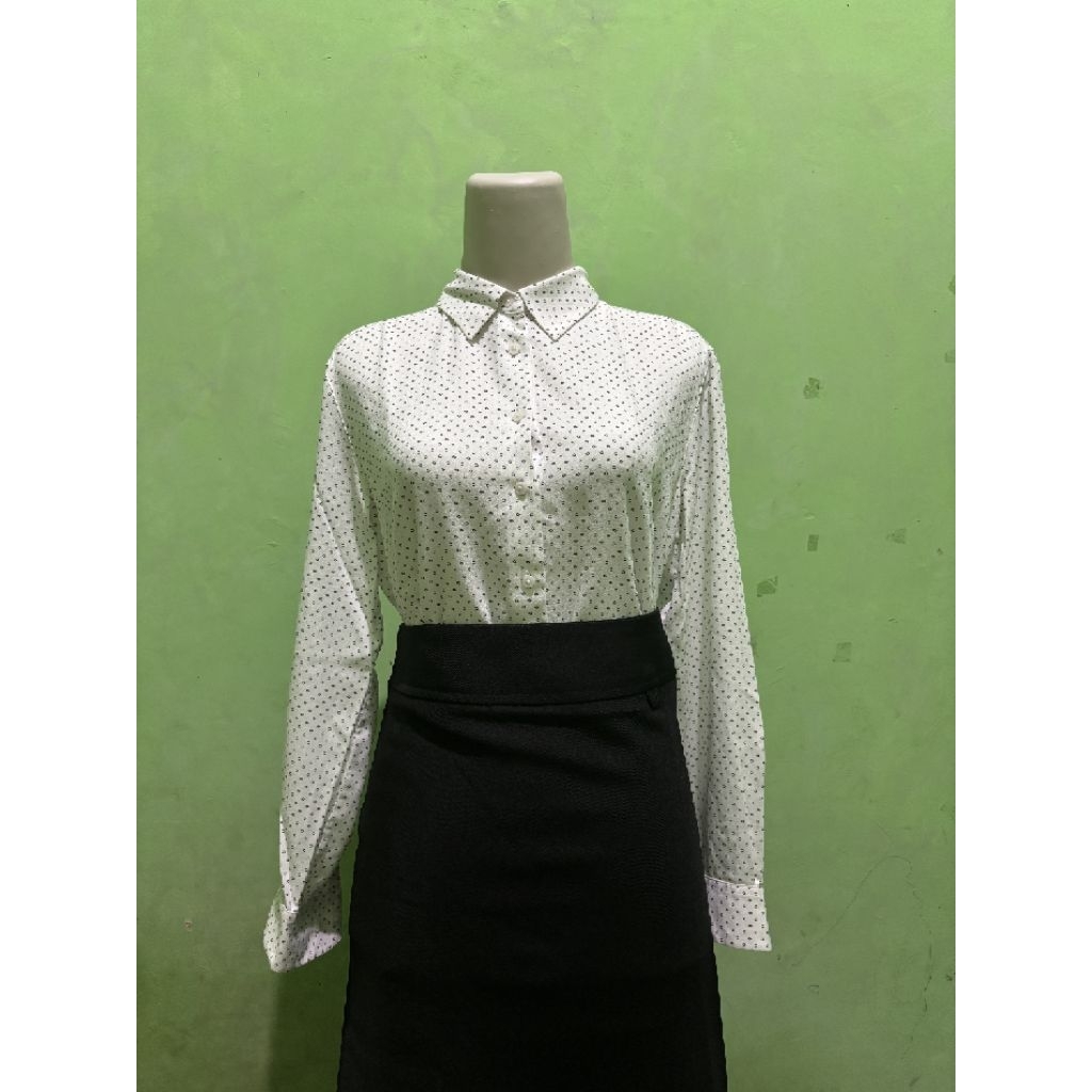 UNIQLO | Rayon Blouse | Blus Rayon | Office Look | Preloved