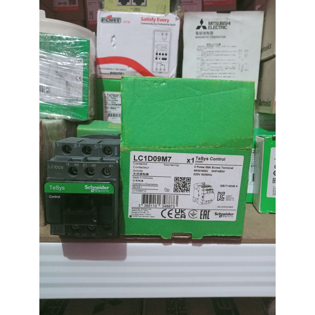 KONTAKTOR SCHNEIDER LC1D09M7 ORIGINAL 220V 09M7 SCHNEIDER LC1D09M7