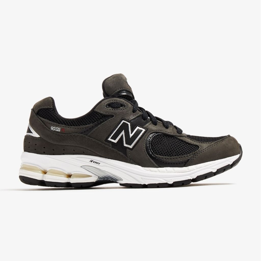 Sepatu Sneakers Pria NB 2002R Black Dark Grey ML2002RB RESMI (MAP)