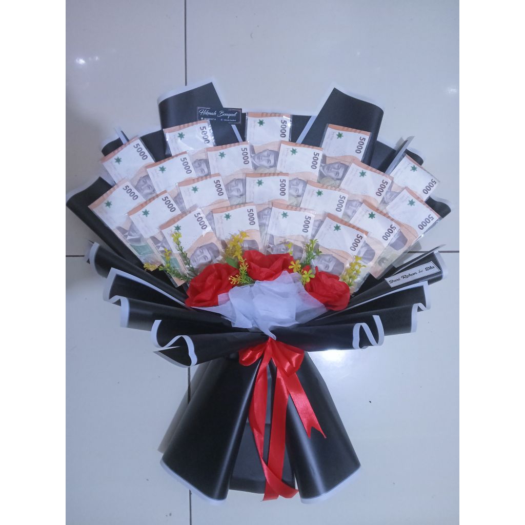 buket uang kosong isi 20lembar plus bunga bunga