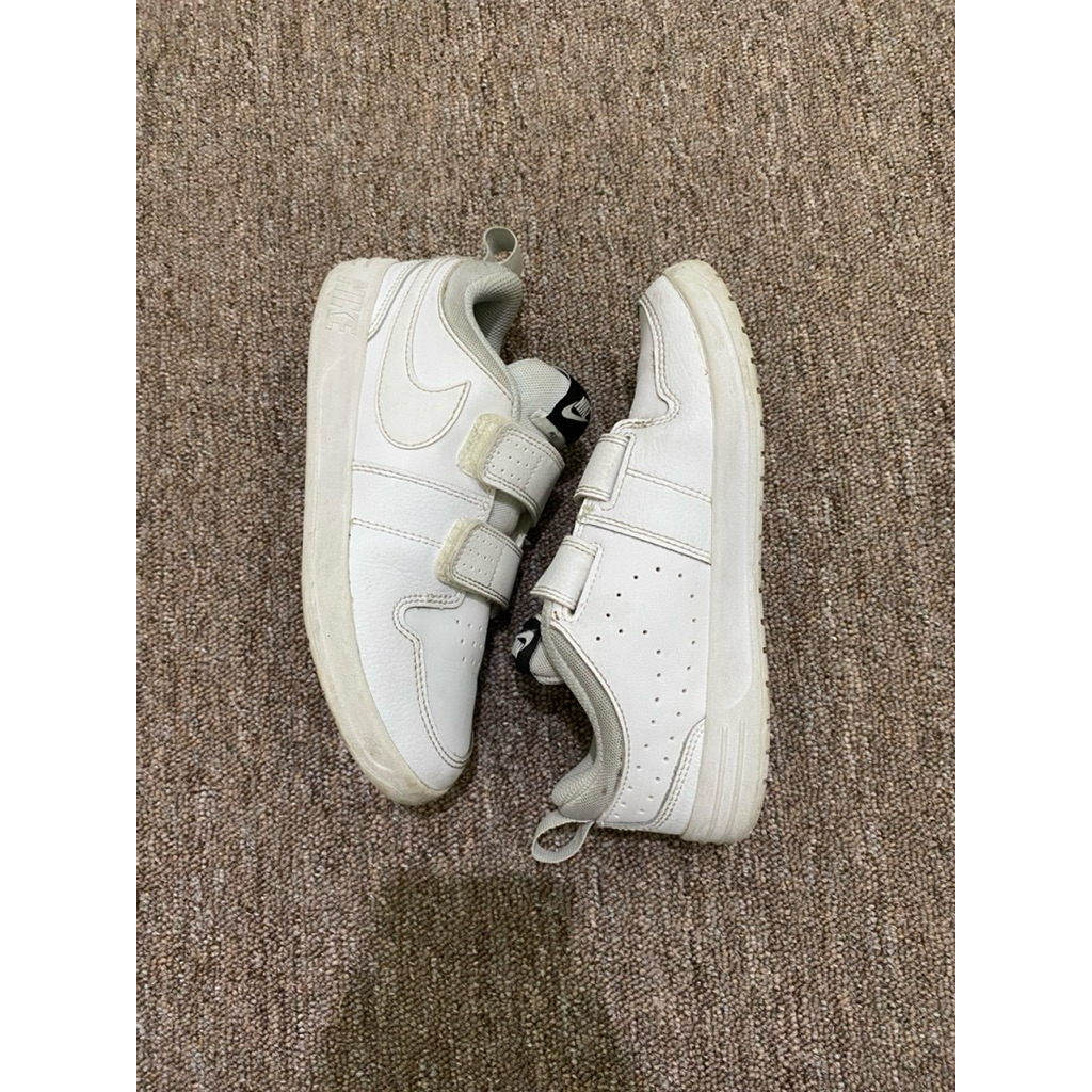 preloved sepatu anak NikE pico 5