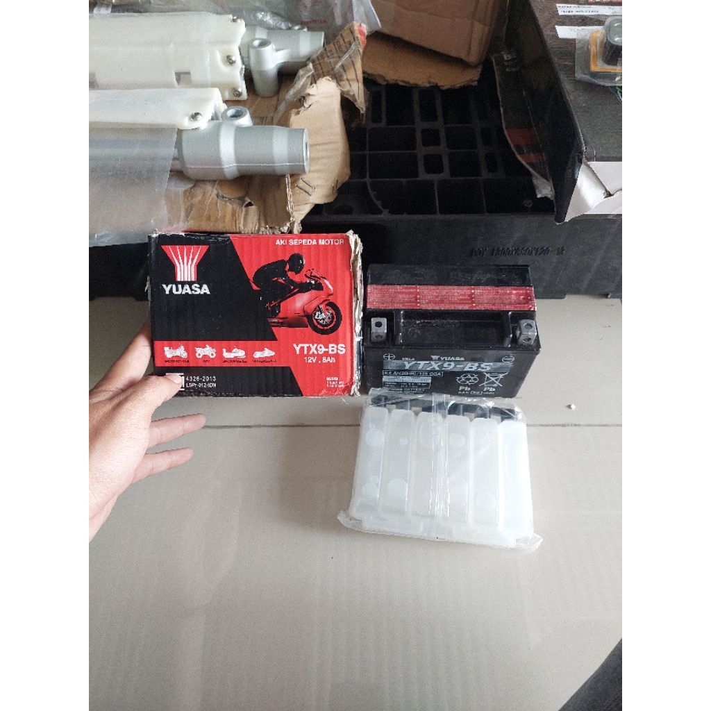 AKI YUASA YTX9 - BS 12V 8 AH