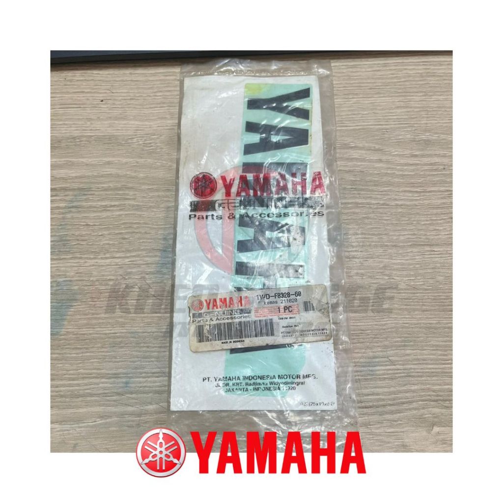1WD-F8328-60-00 EMBLEM (BK61) GRAFIK/ EMBLEM YAMAHA R15V3, R25 ASLI YAMAHA ORIGINAL YGP