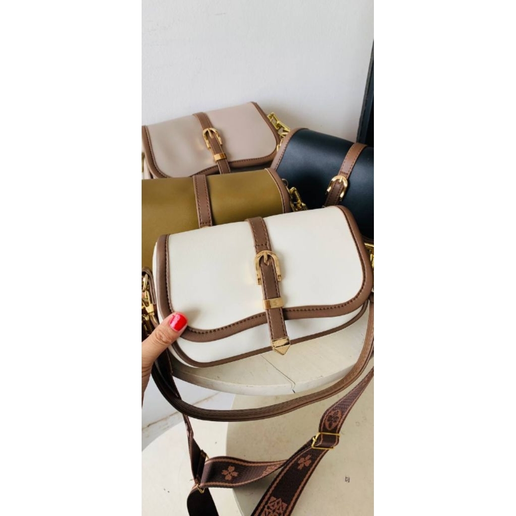 Tas Slempang Wanita Bella Bag
