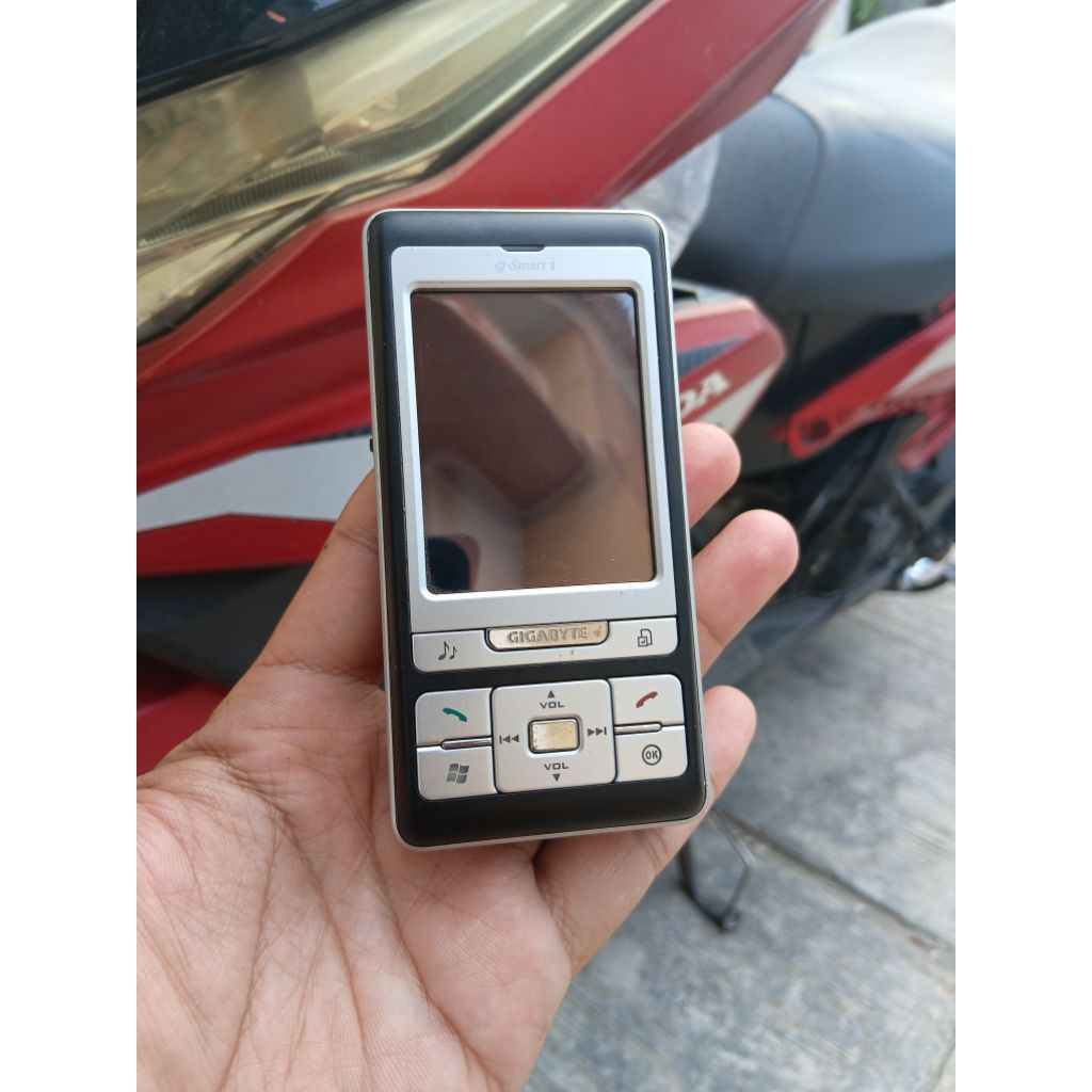 Hp Jadul PDA Os Windows Bahan servis atau untuk pajangan