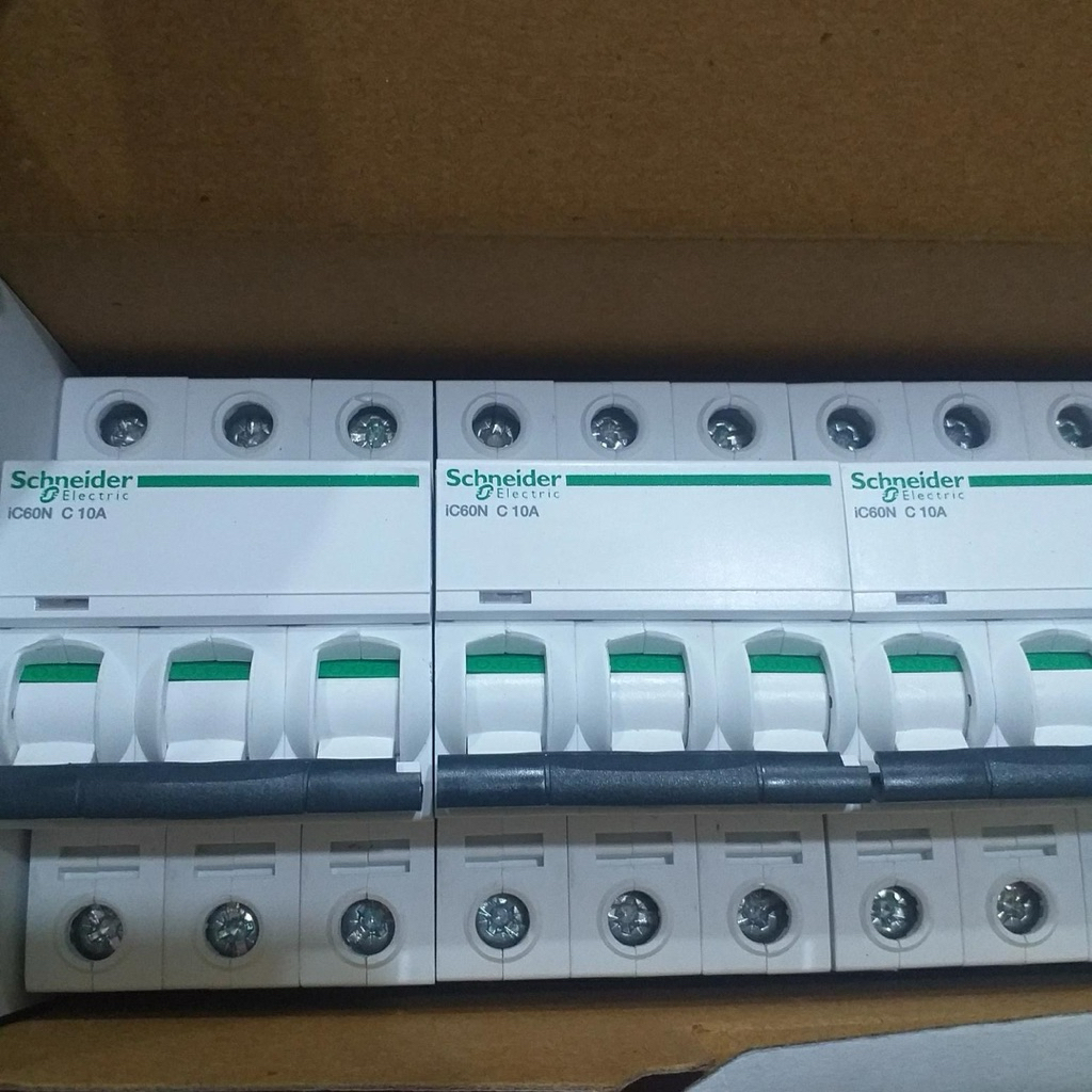 Mcb IC60N 3phase 10a schneider IC60N schneider