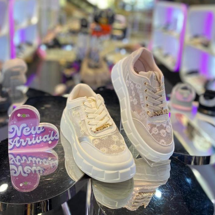 [DAPAT PAPERBAG] READY Sepatu GOSH ART 605