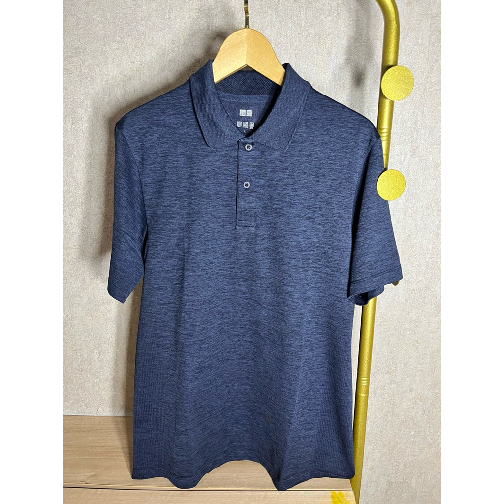 Kaos Polo Pria Uniqlo Men’s Polo Shirt Blue Denim Preloved Murah