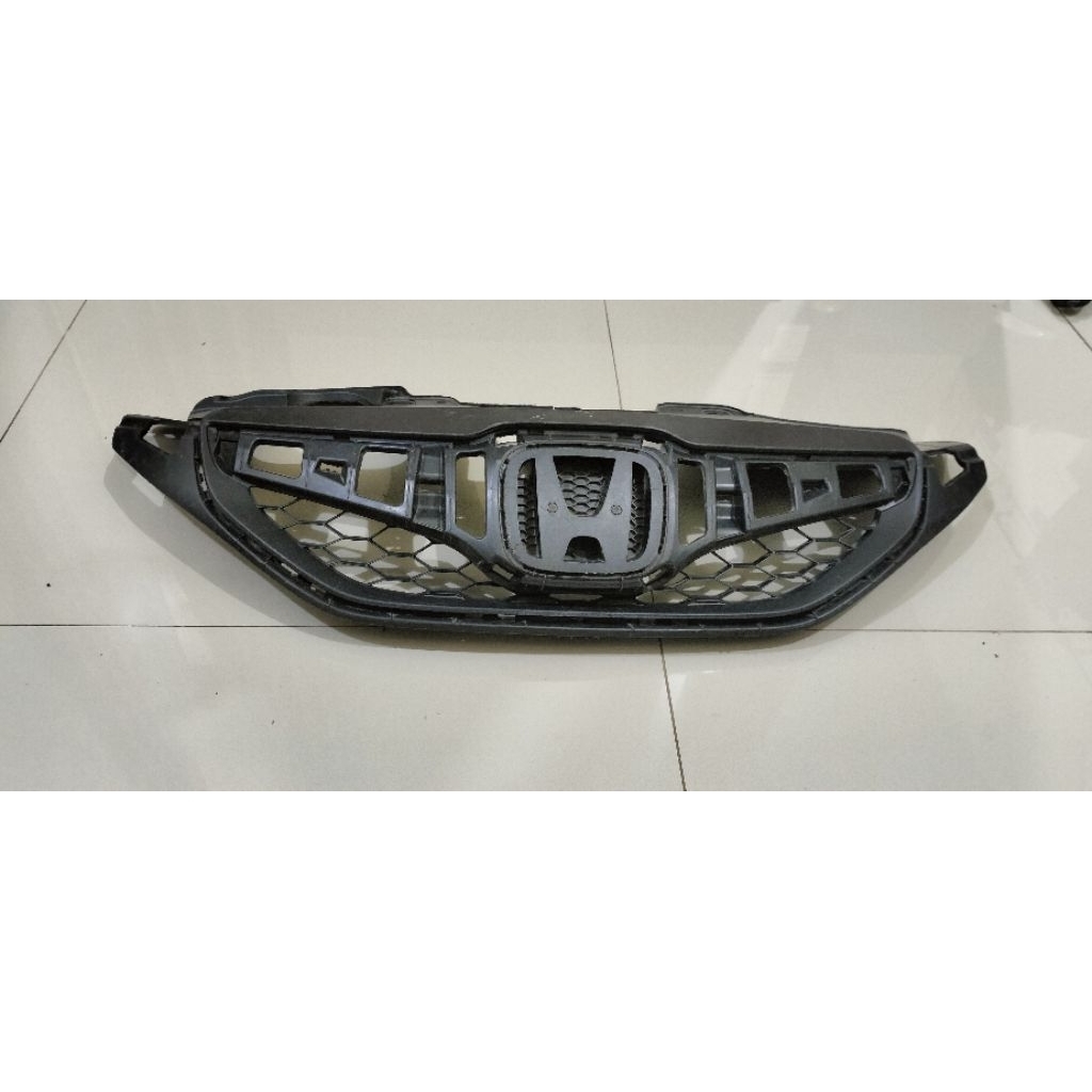 gril grill depan Honda Brio 2012-2016