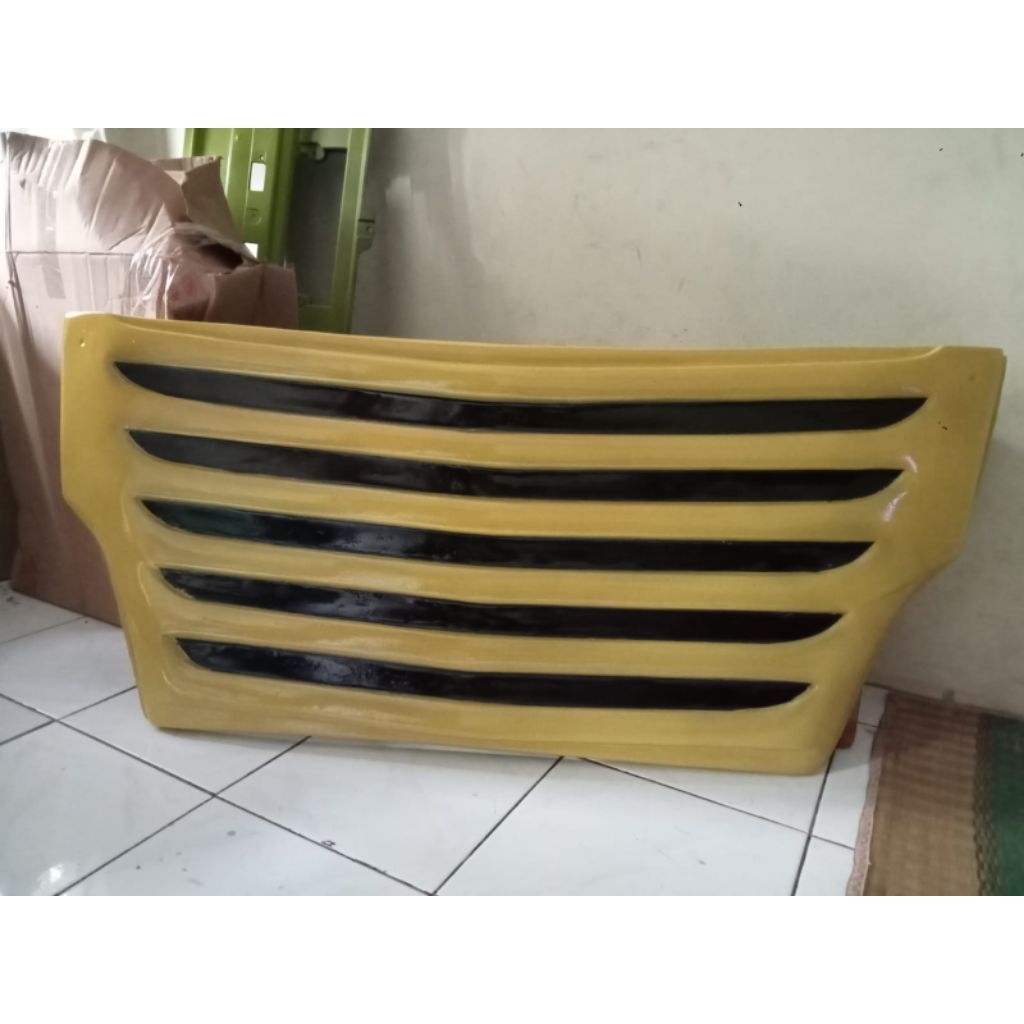 Terlariss GRILL DADA TRUCK CANTER SCANIA BERKUALITAS