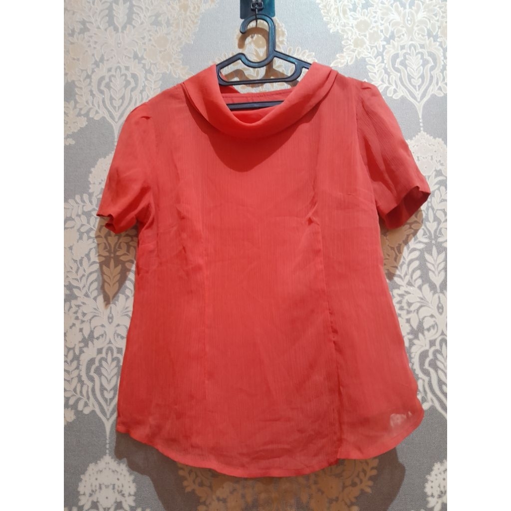 atasan accent preloved