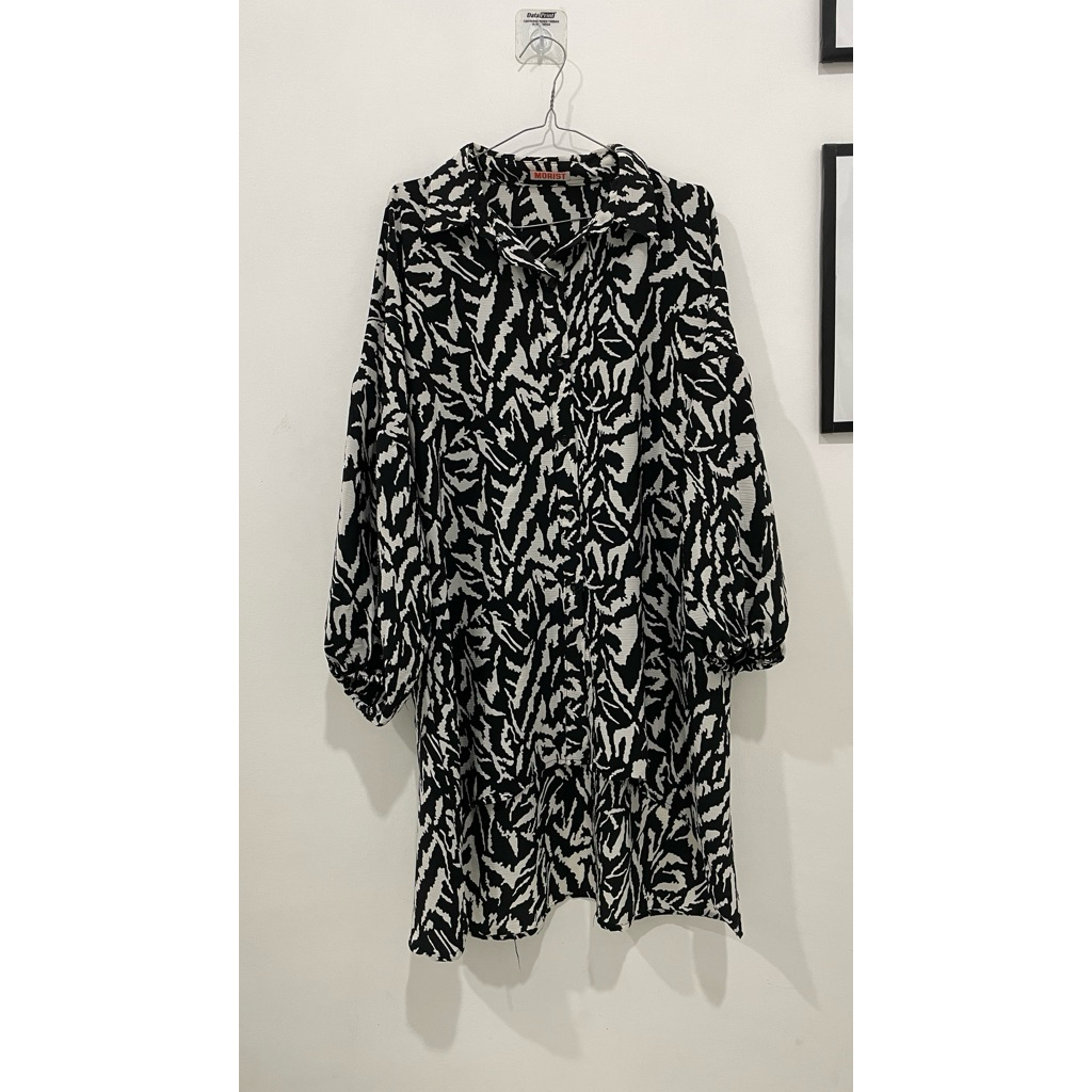 Tunik Motif Hitam Putih