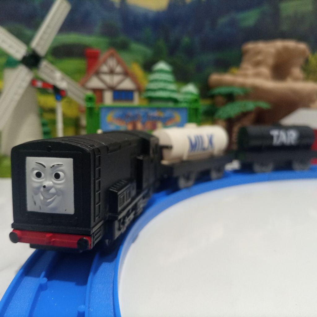 Thomas & Friends TrackMaster - Diesel (Plarail Compatible)