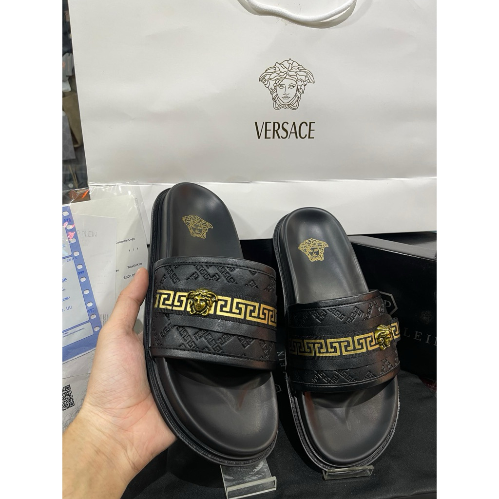 slide on ver4ce / new arrival slide on vers4ce import / slide pria terbaru / sandal pria import / sa