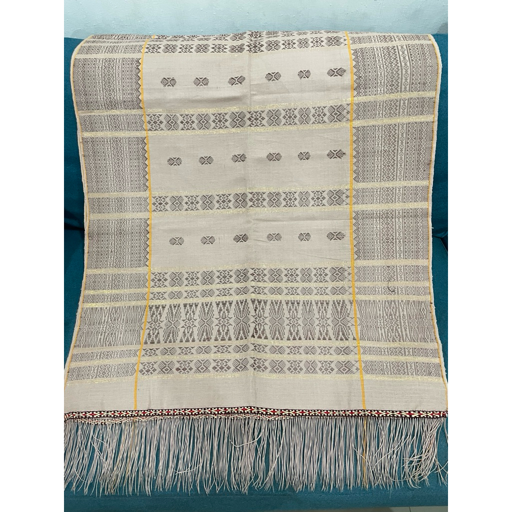 Uis Nipes Karo Bahan Sutra