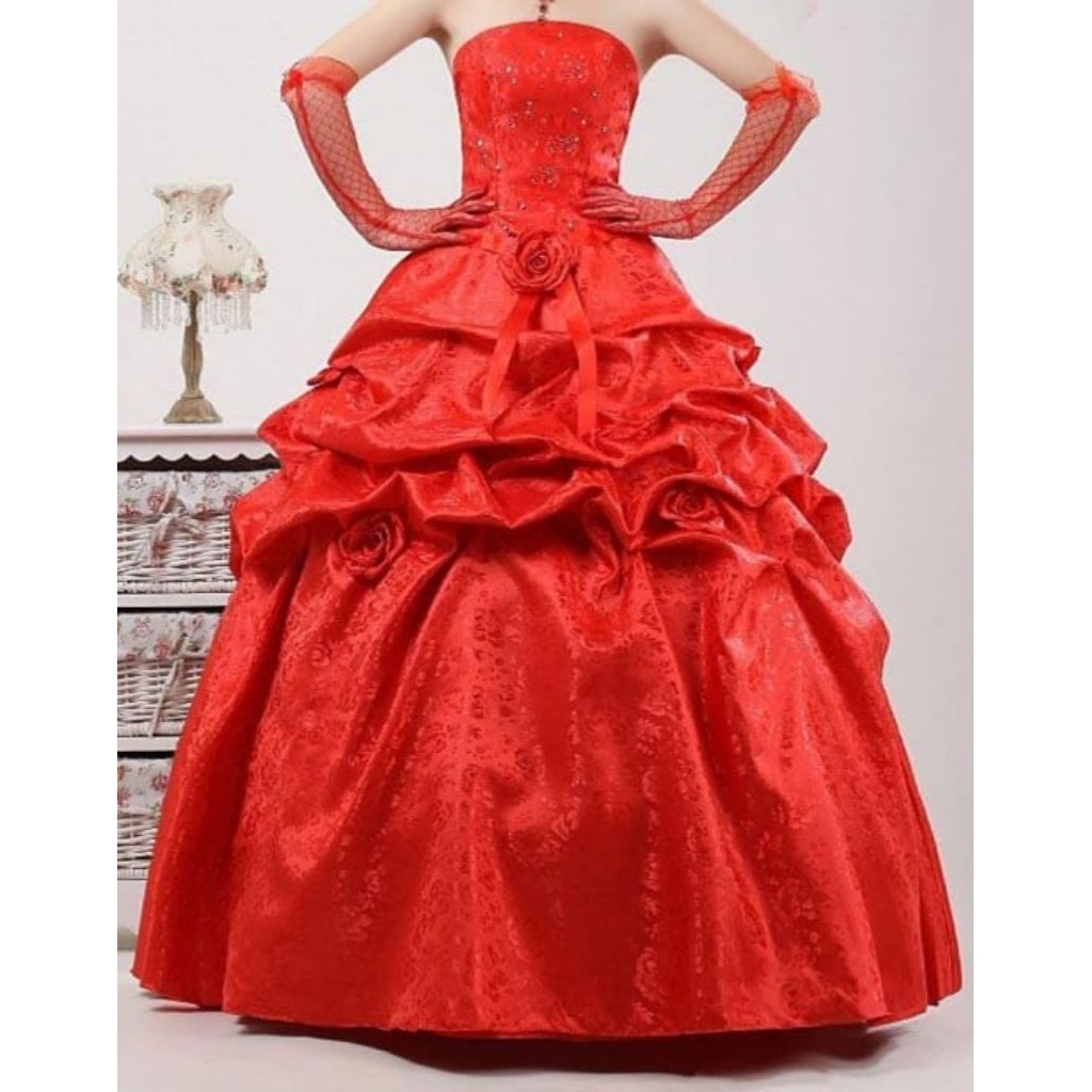 Gaun pengantin merah
