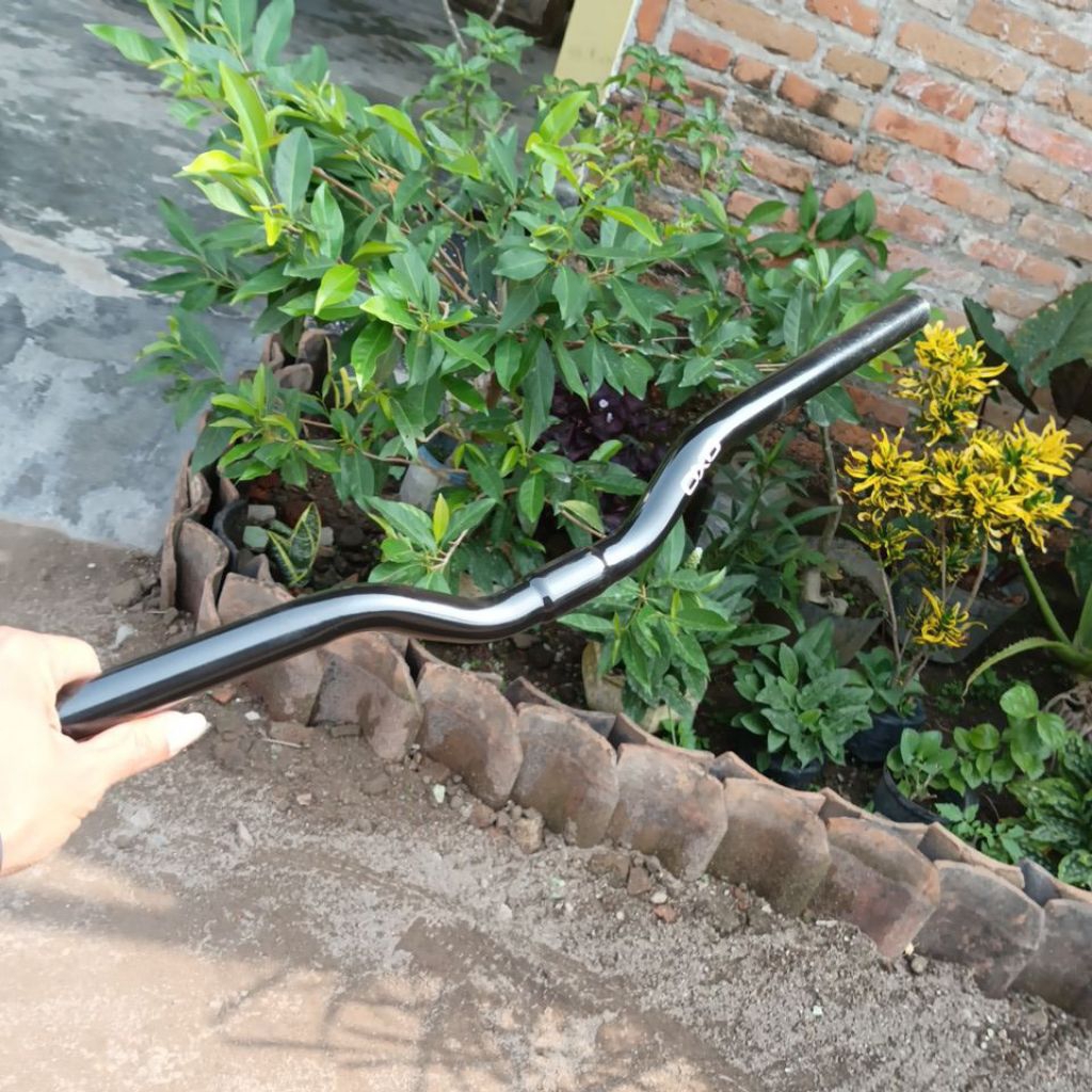 Stir Or Stang Standart Sepeda MTB,CTB,Lipat DLL 25,4 Besi Hitam Panjang Kurang Lebih 58 cm.