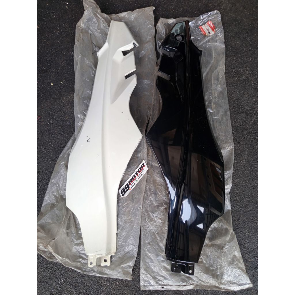 cover body kanan kiri set suzuki crystal rc110 original