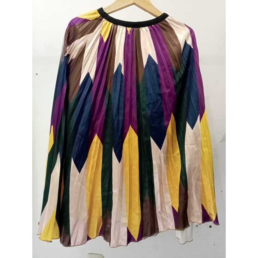 ZIVA Pleats Skirt Colorful Satin