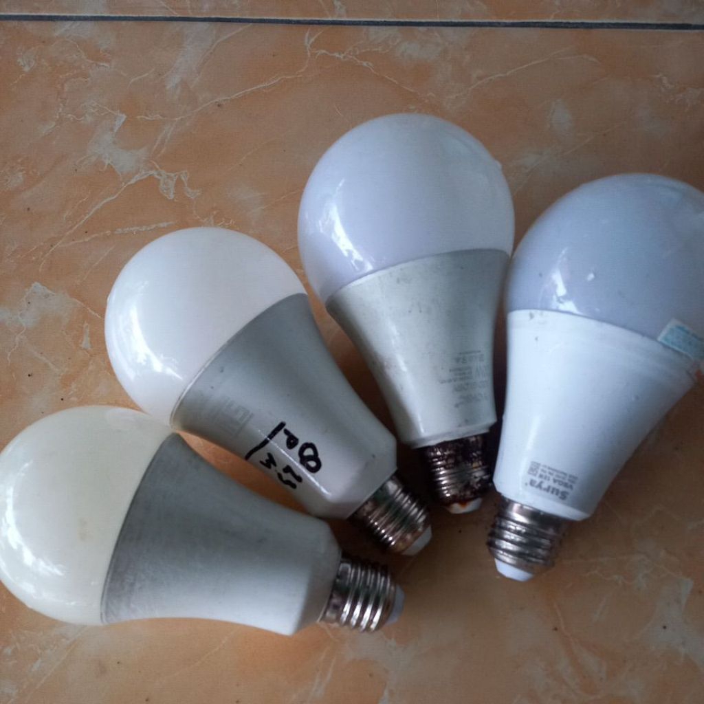 lampu mati/of non philips 18wat
