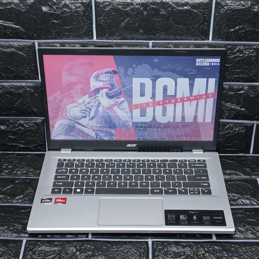 Laptop Acer Aspire 3 AMD Ryzen 5 7520U 8/512GB