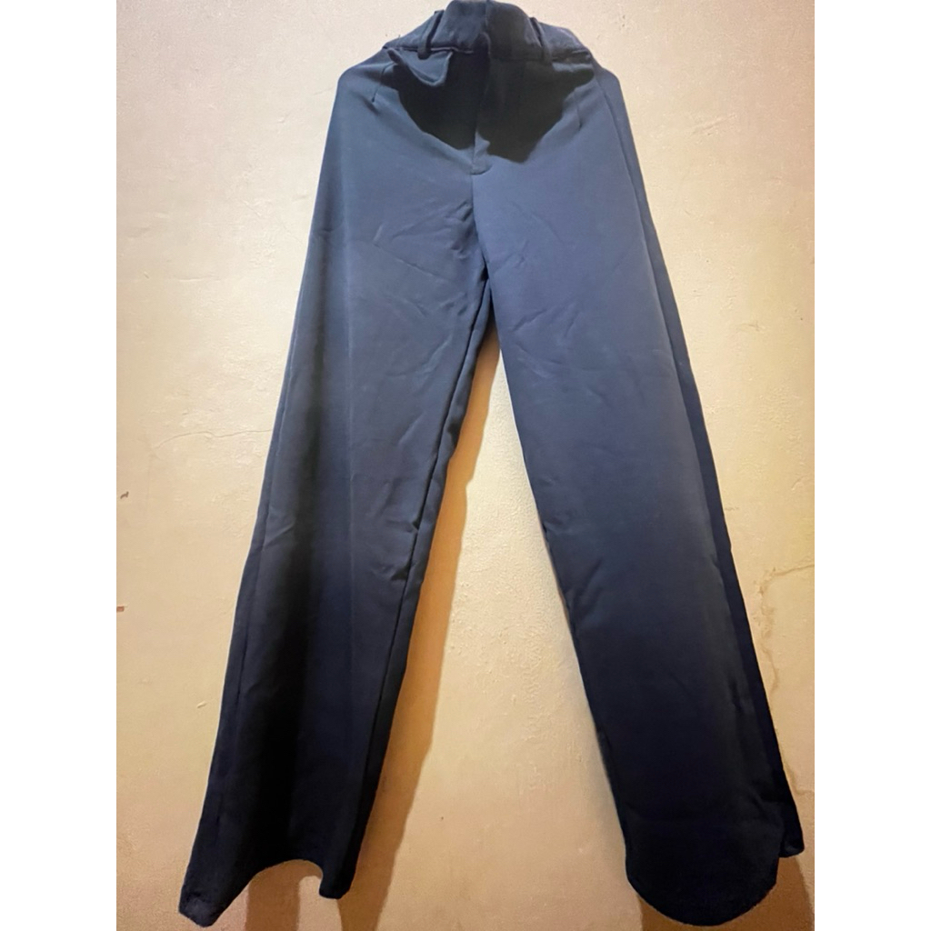 Preloved celana katun abu uk M-L gratis celana katun hitam