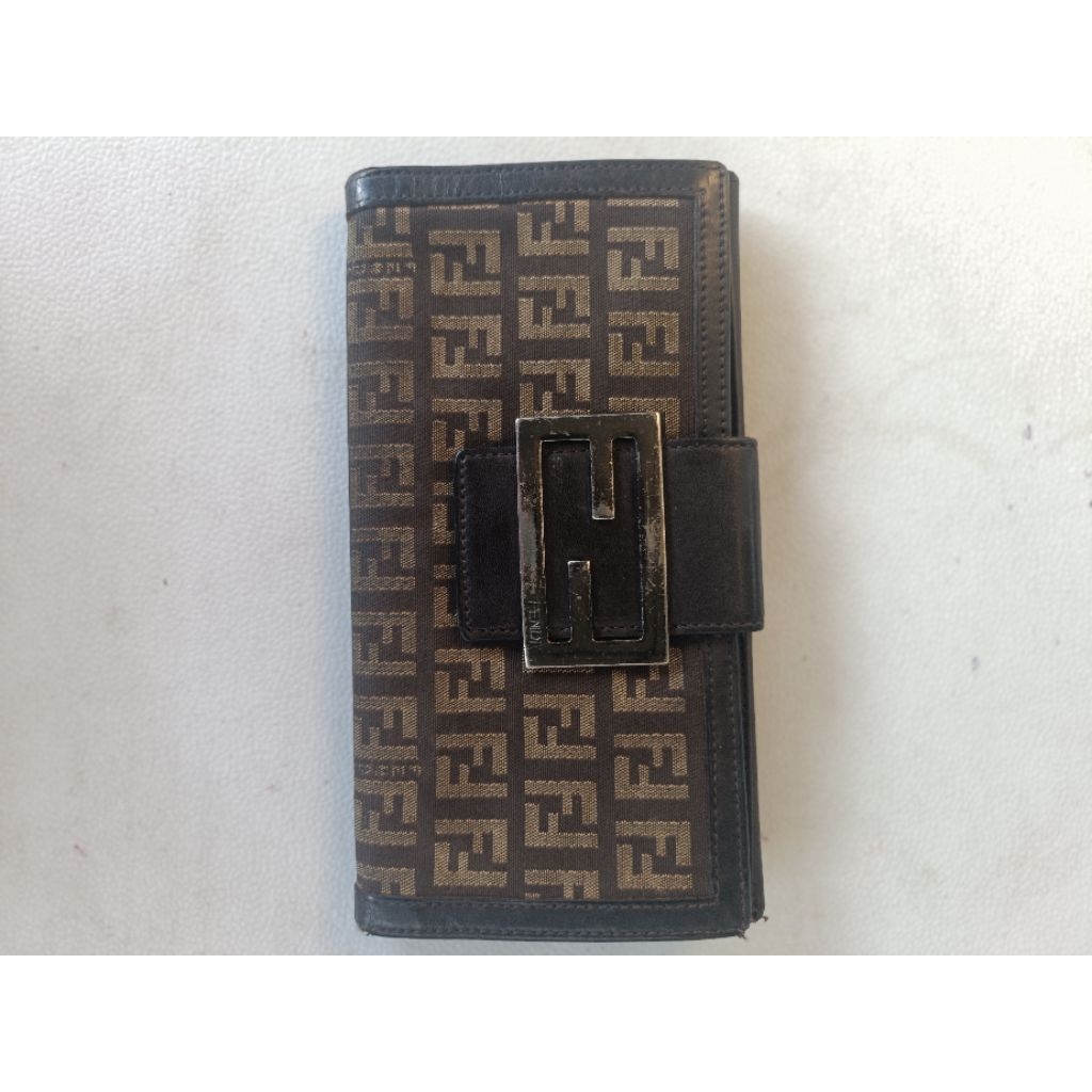 dompet branded preloved Fendi* authentic