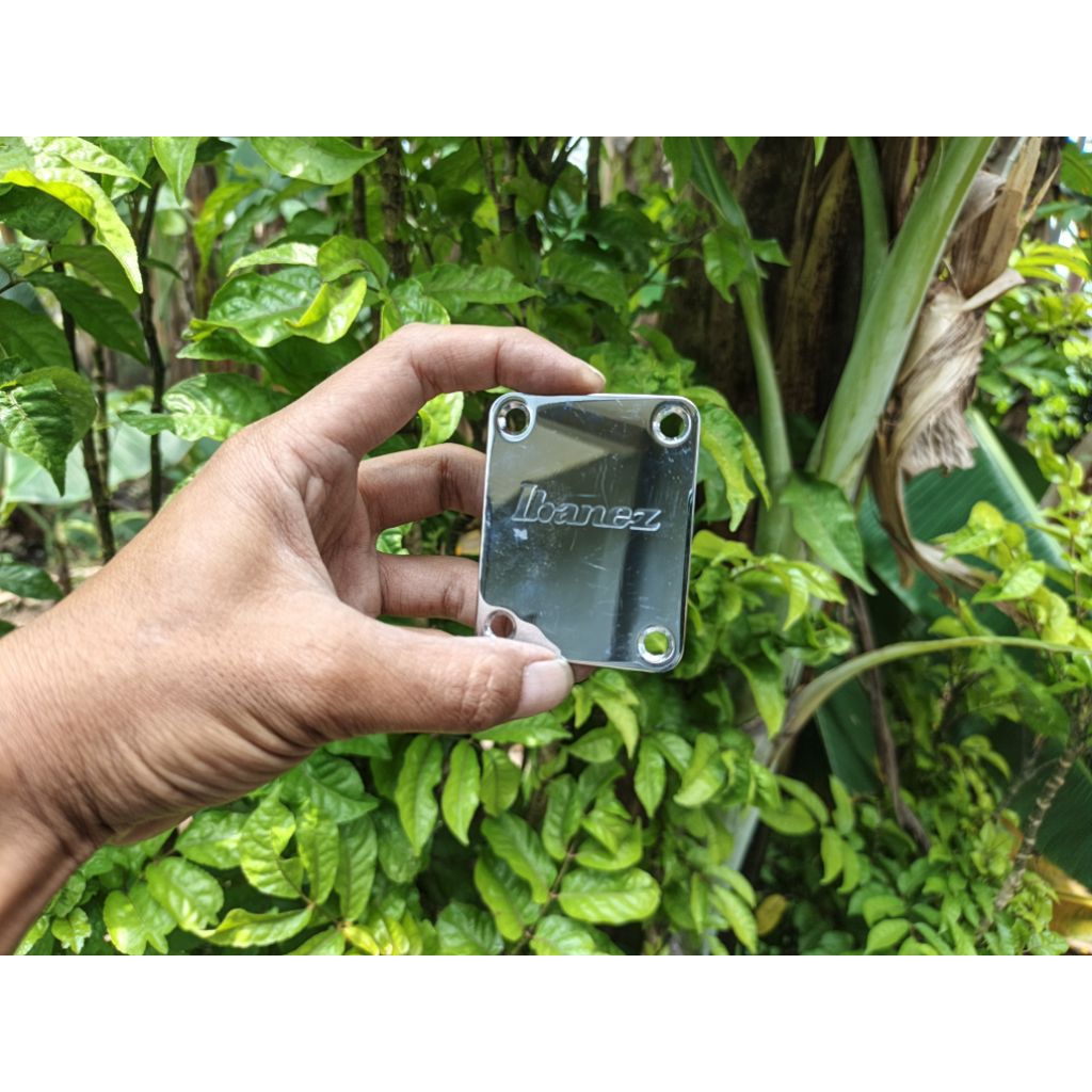 Neck Plate Gitar Ibanez Chrome