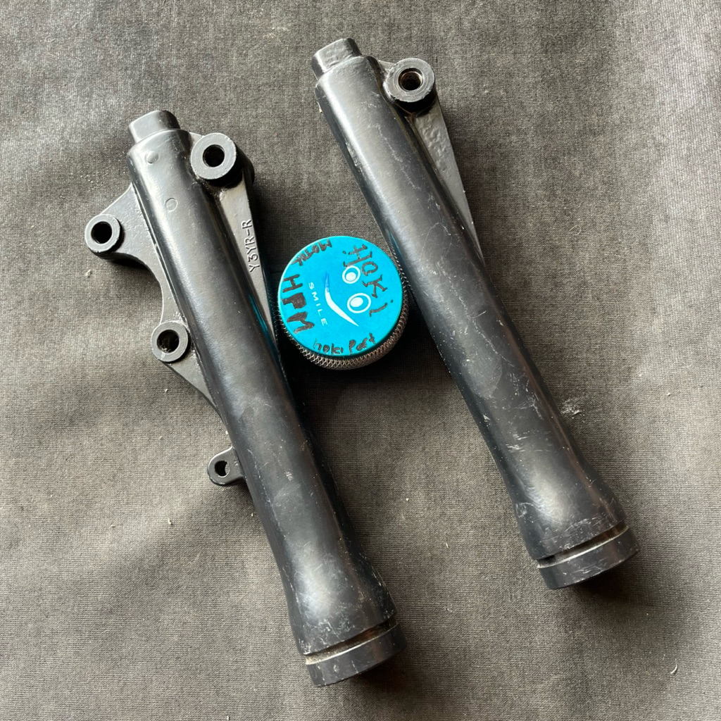 BOTTOM SHOCK DEPAN F1ZR FORCE1 ORIGINAL UNTUK KALIPER 1 PISTON KODE 3YR