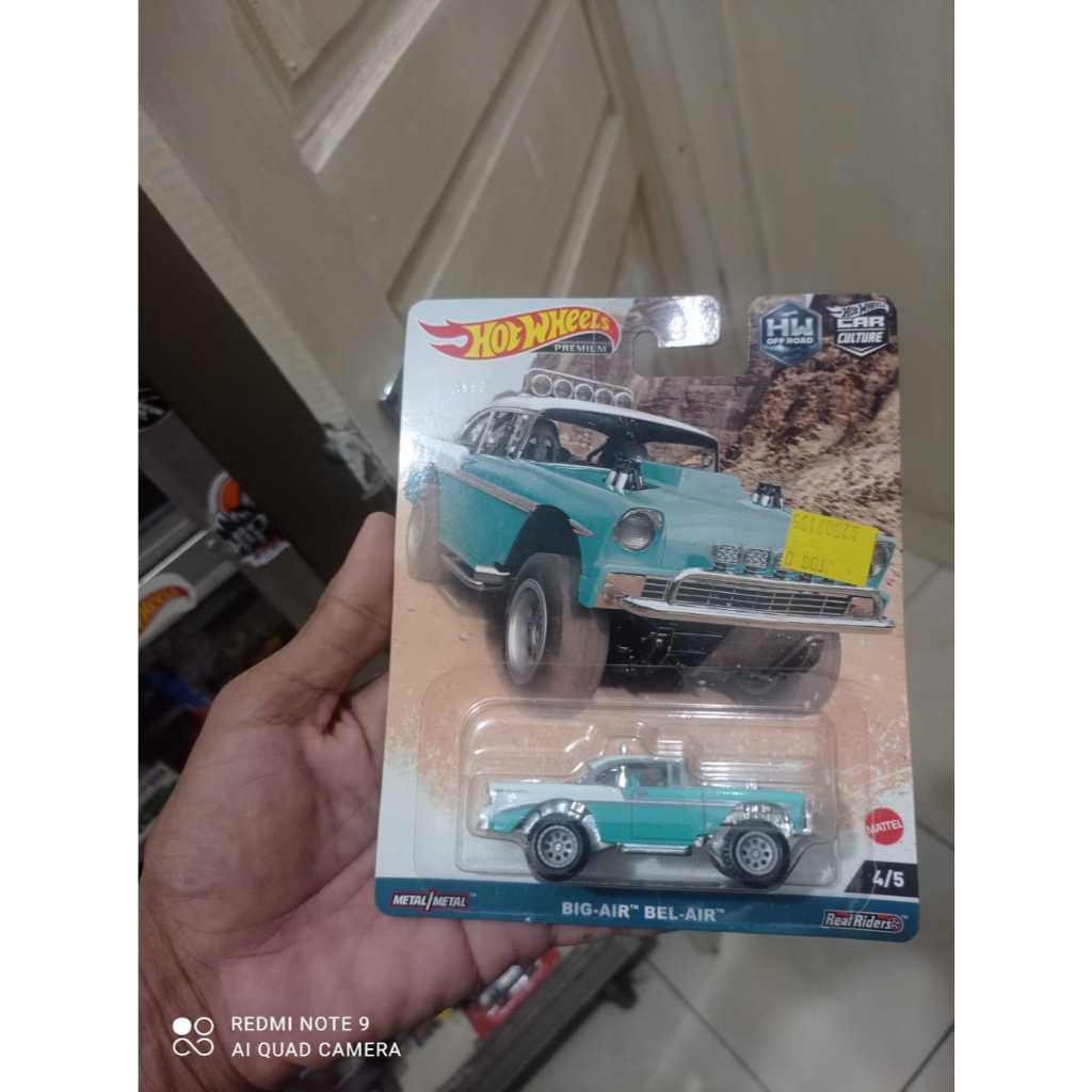 Hotwheels premium ban karet chevy big air bell air gasser muscle car