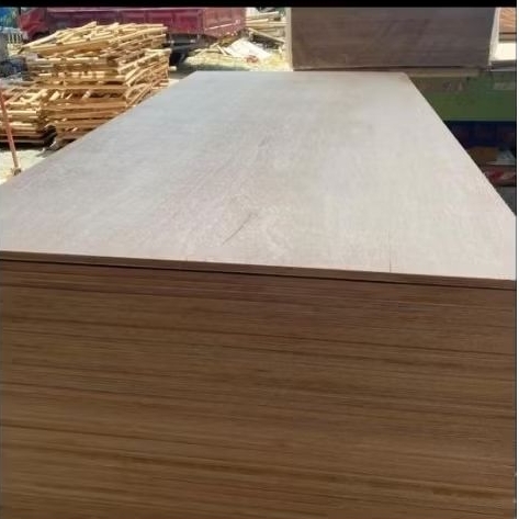 triplek full meranti 18mm, ukuran 80x50cm