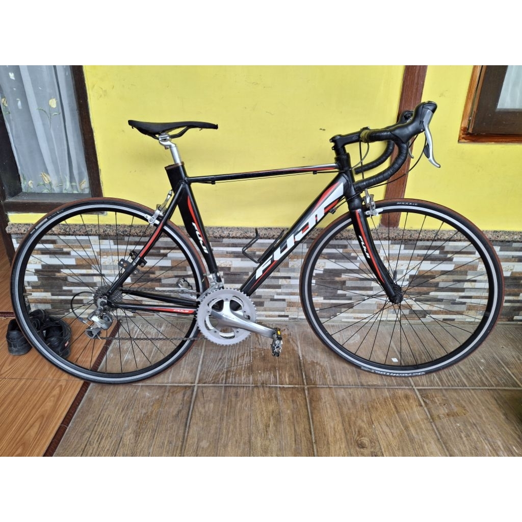 fullbike roadbike fuji groupset tiagra 10 speed