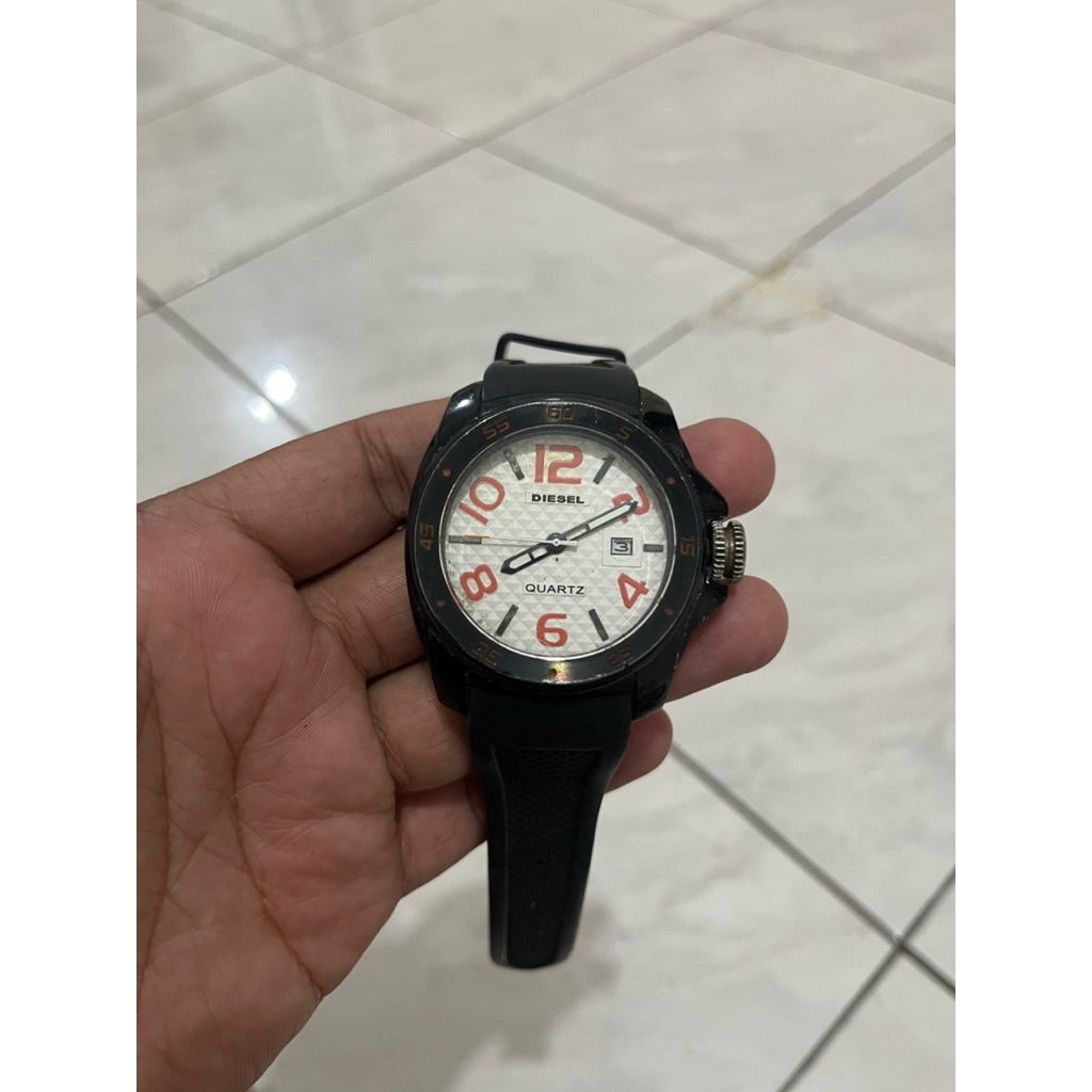 jam tangan bekas diesel second ori