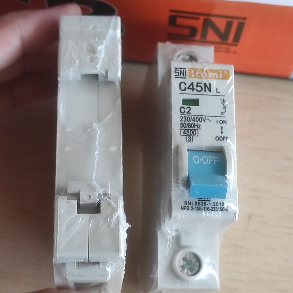 mcb itami c2 mcb 2A itami 230/400V