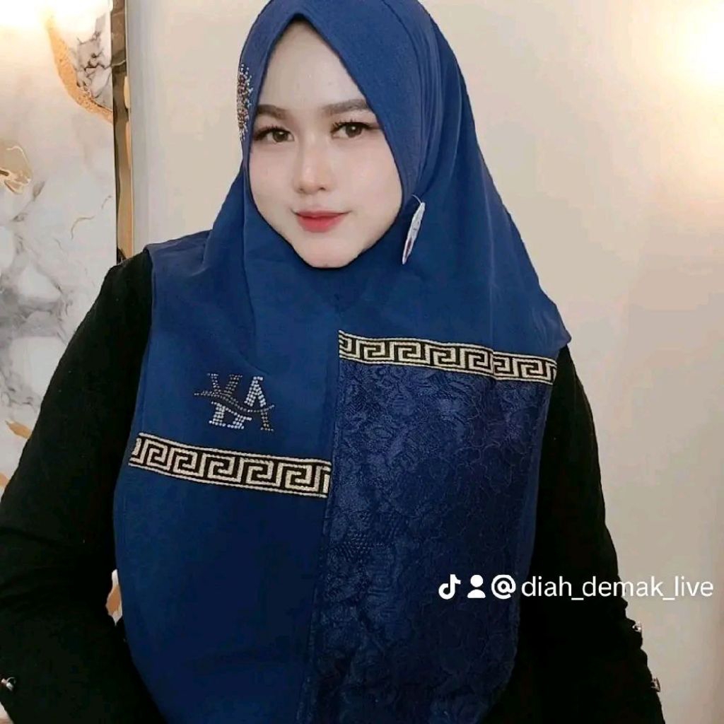 Ayyuby Hijab Seruty Premium Hudy Instan Hoodie Pendek Tanpa Ekor dengan Blink Pres Depan Brukat Coco