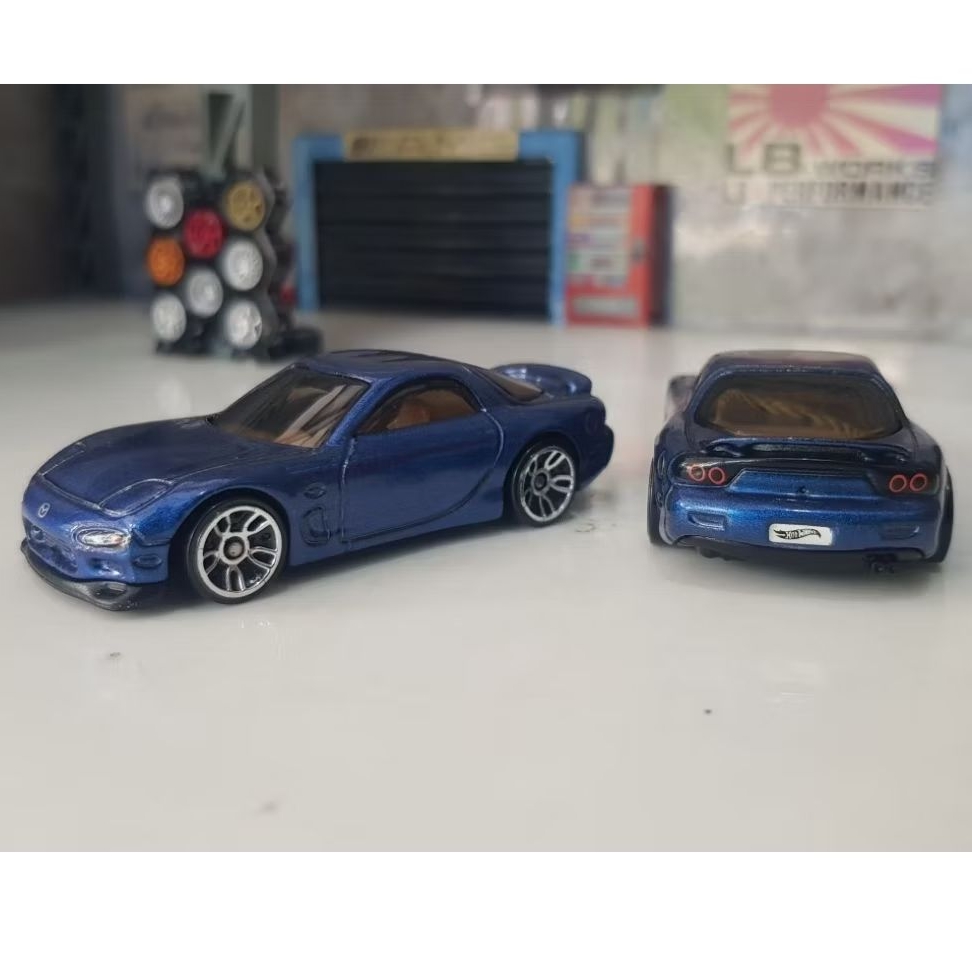 hot wheels mazda rx7  seri lama