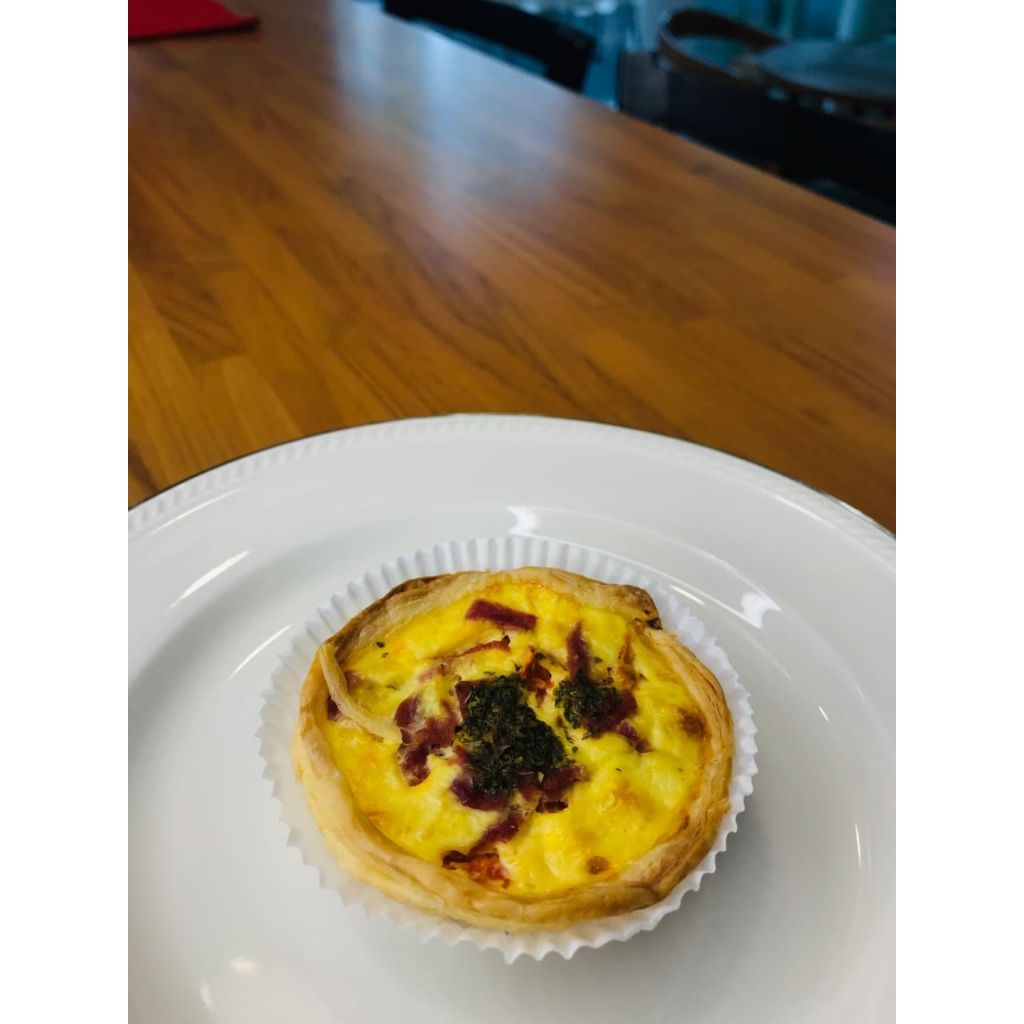 Tomato Smoked Beef Quiche