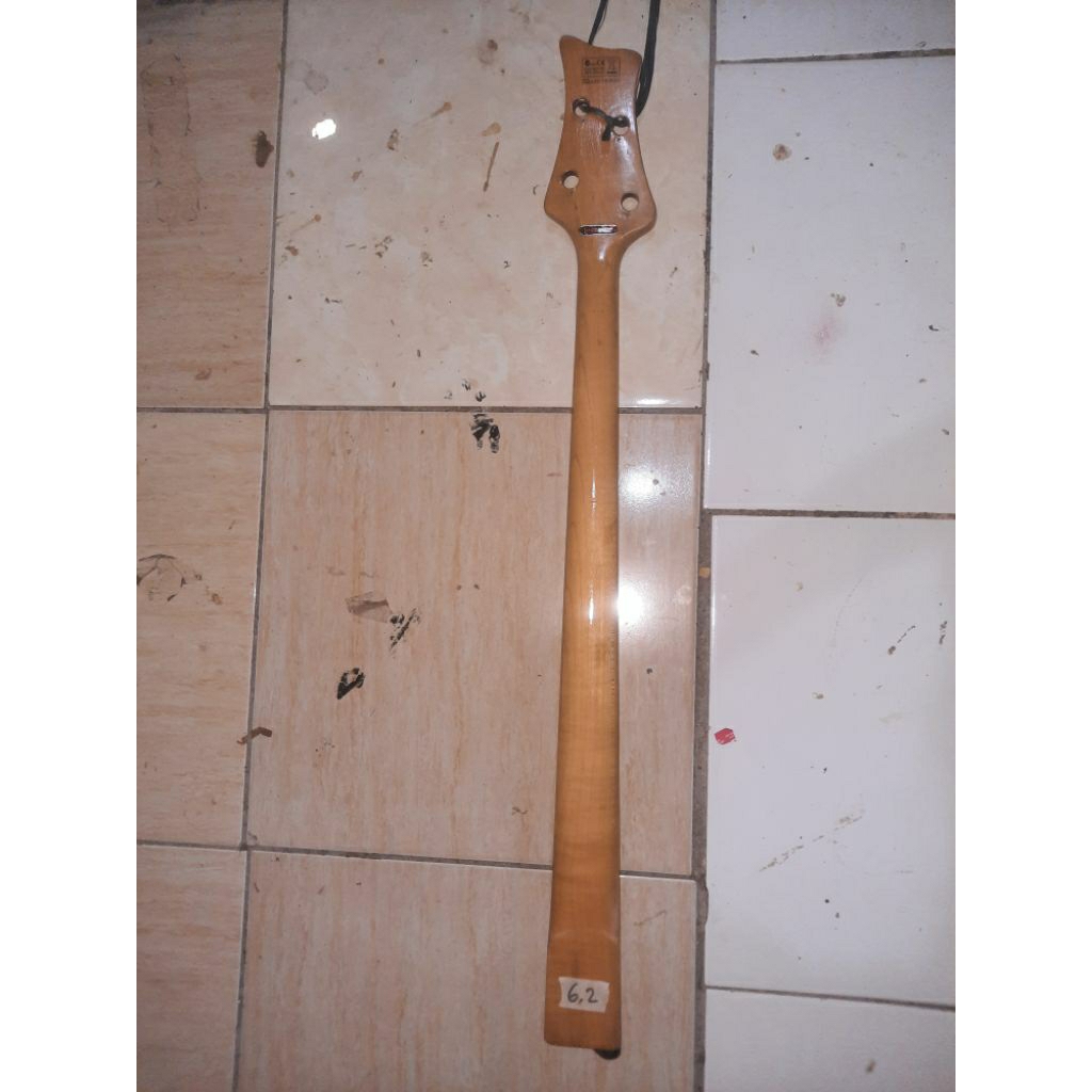 Neck bass dame 4 string