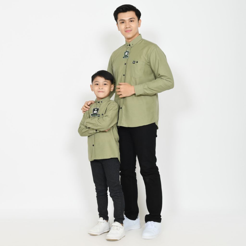 Sage Couple Ayah Dan Anak Kemeja Polos Couple Dewasa Dan Anak Lengan Panjang Warna Sage
