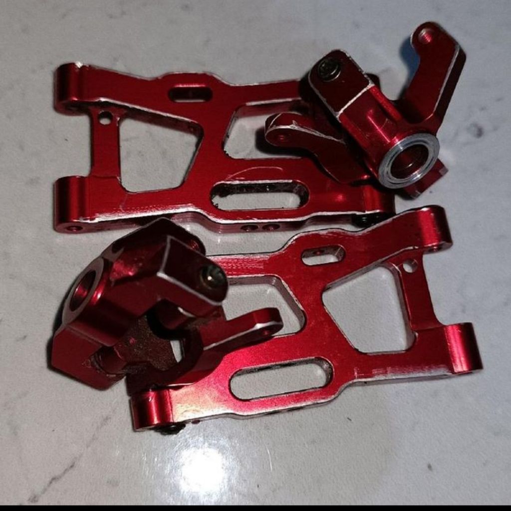 upgrade metal arm wltoys 1/12 1/14 124017 124001 set arm & knuckel Bekas masih Bagus BACA DESKRIPSI