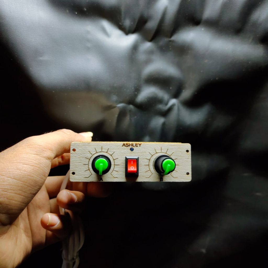 power amplifier 5 volt miniatur Ashley+kabel aux