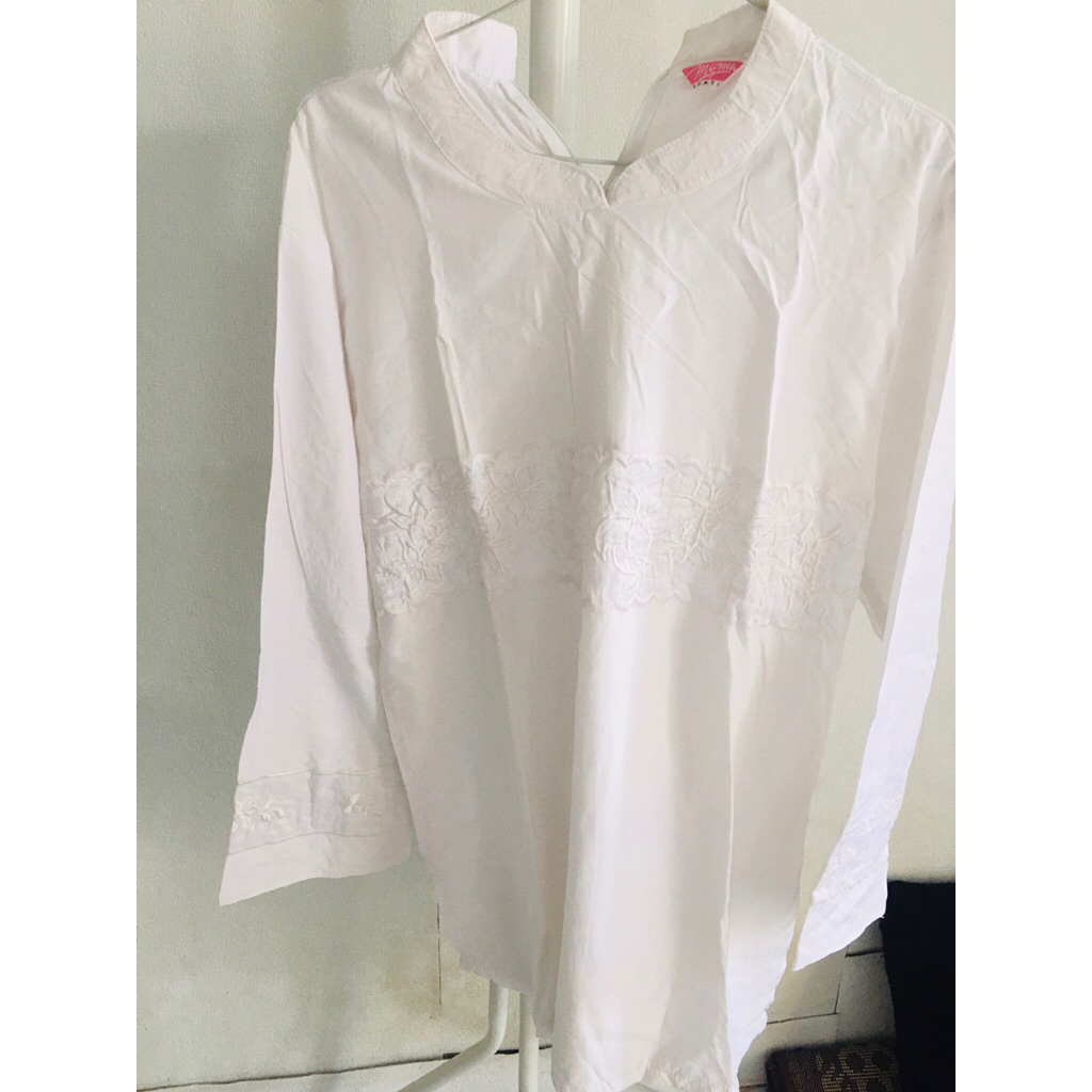 tunik putih bordir