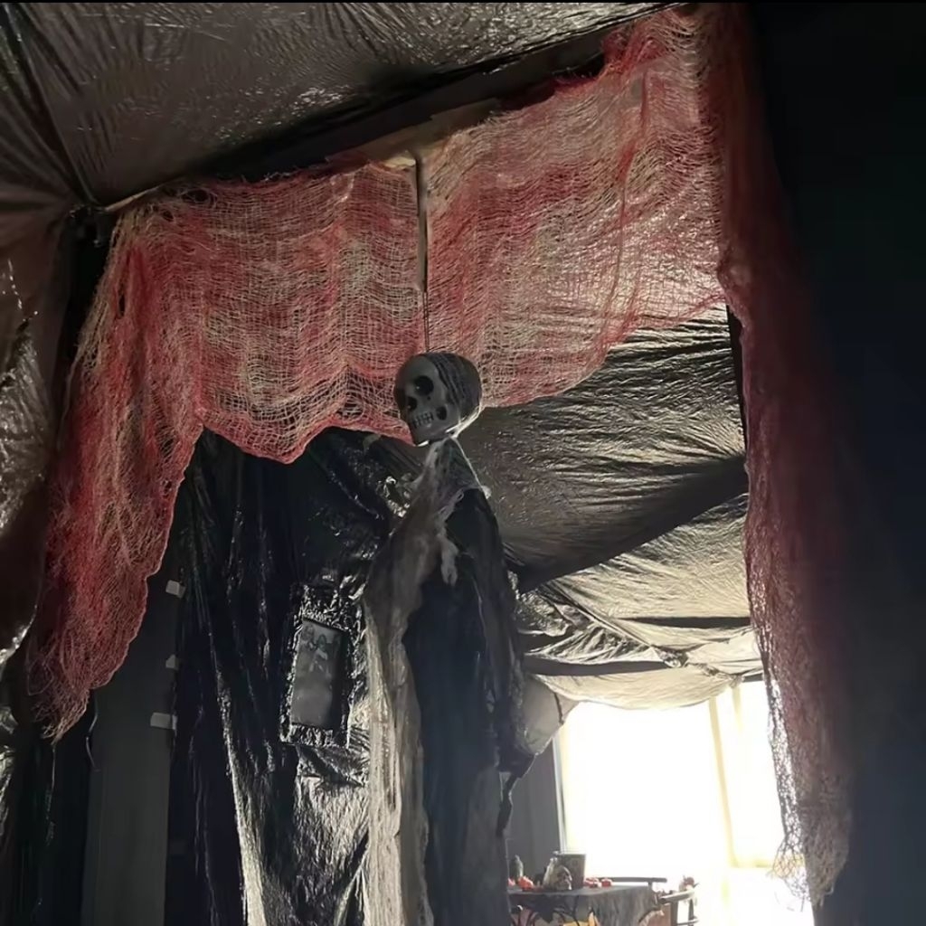 Aksesoris Dekorasi Halloween Tirai Berdarah/Kain Bloody